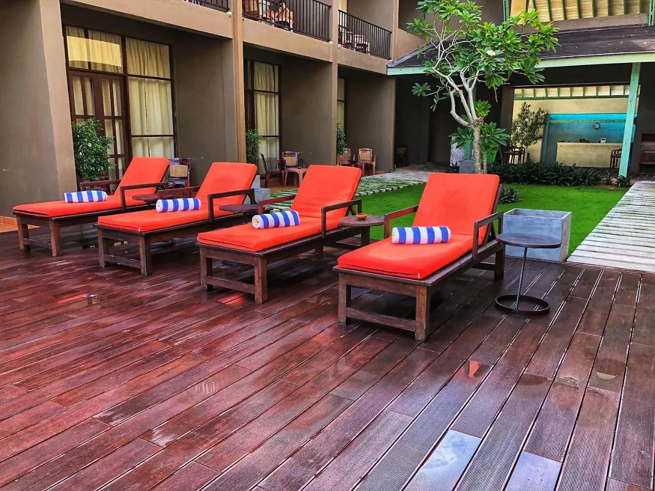 Waves By Tranquil Hotel Negombo